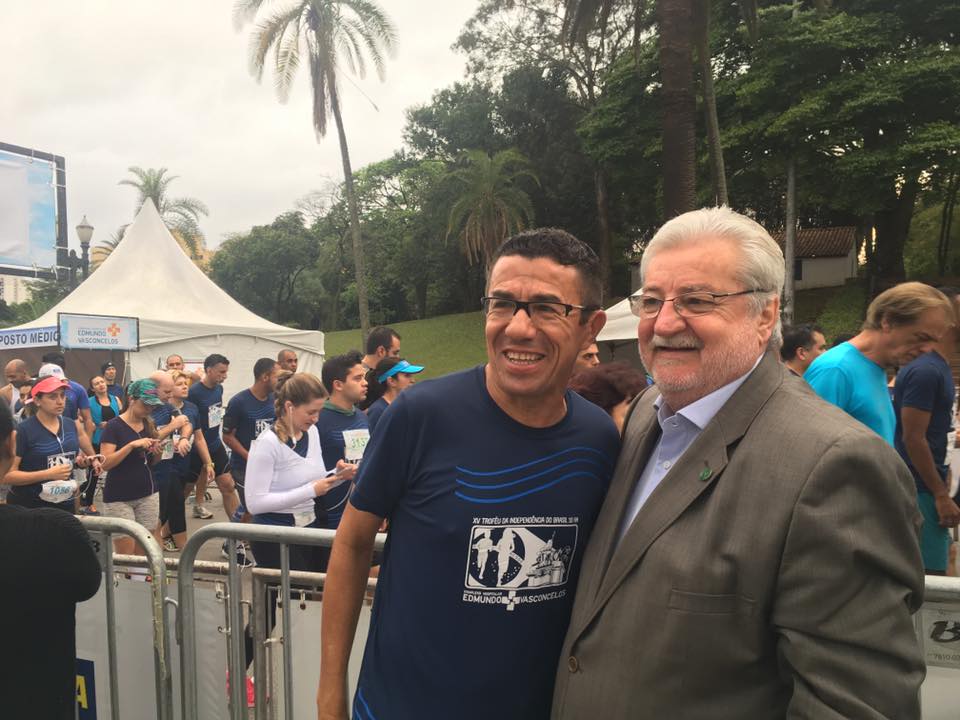 14224767_1174100589318478_5156403885813204456_n