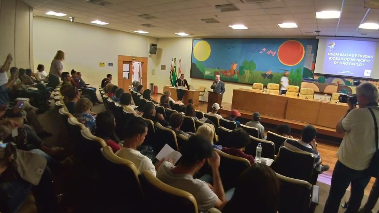 Virada da Maturidade acontece na Câmara Municipal