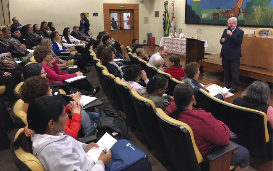 Câmara Municipal discute “Dicas de Segurança na casa do idoso e prevenção de quedas via APP”